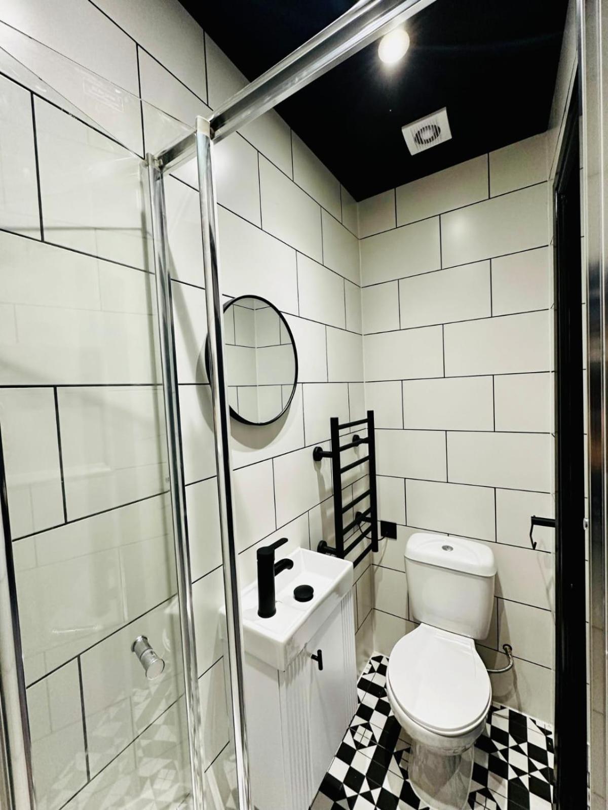 Luxury Studios In The City Centre ลอนดอน ภายนอก รูปภาพ